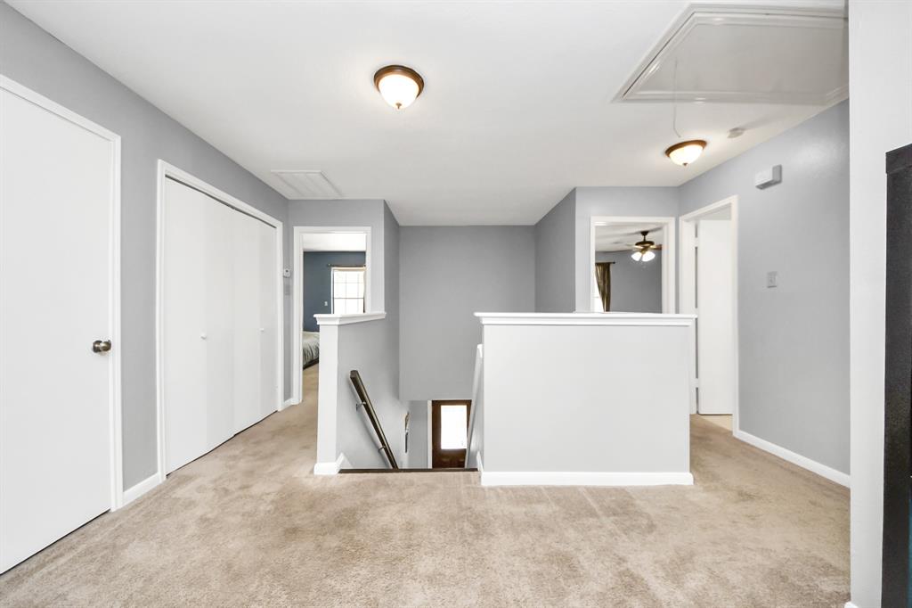 2815 Sailors Moon Drive, Friendswood, Texas image 37