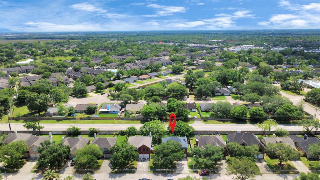 2815 Sailors Moon Drive, Friendswood, Texas image 42
