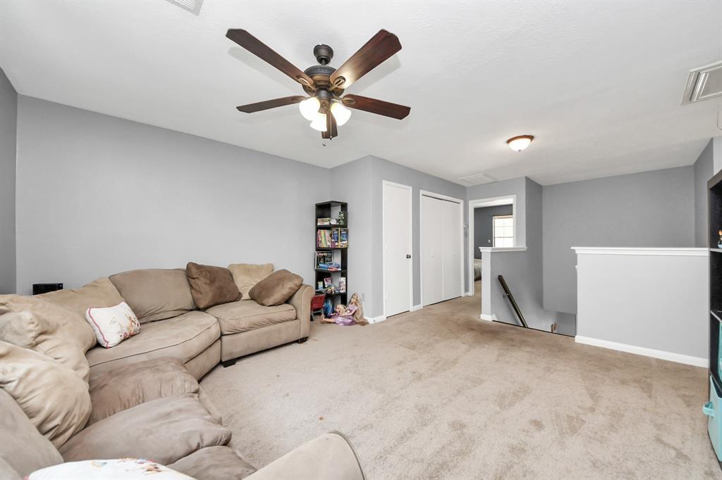 2815 Sailors Moon Drive, Friendswood, Texas image 24