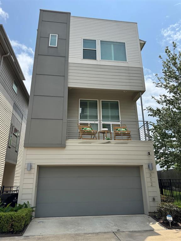 312 Eado Park Circle