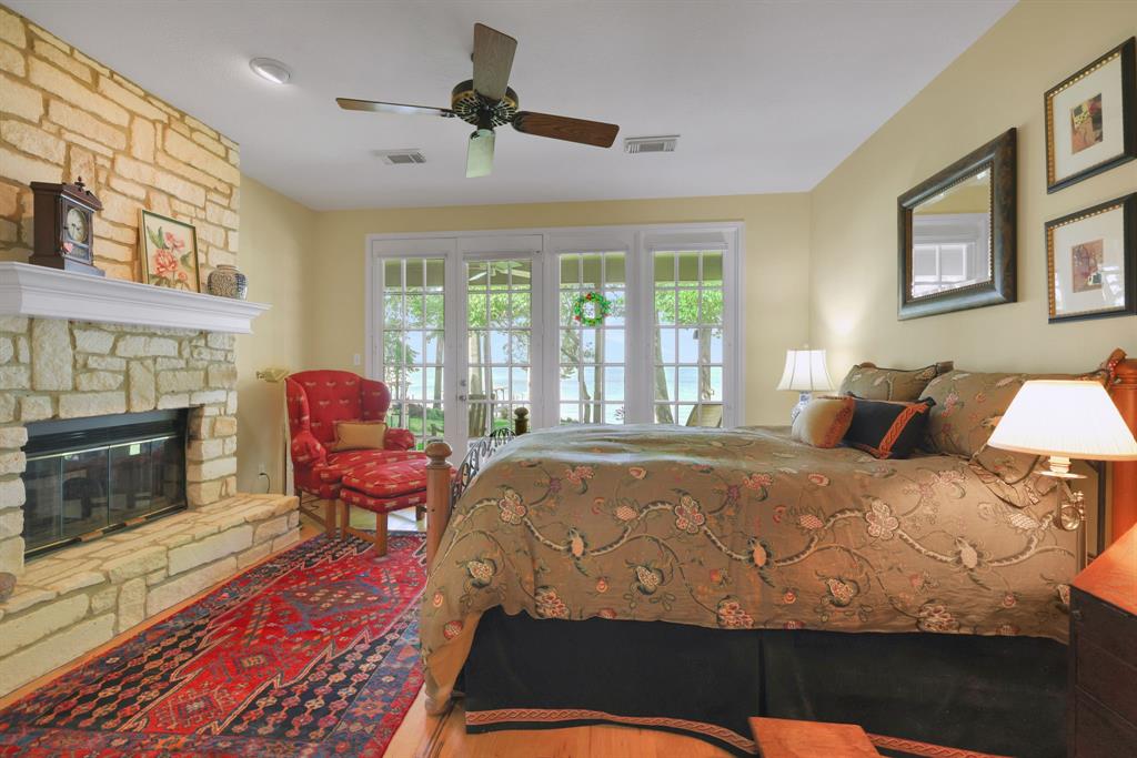 251 Lake Oaks Boulevard, Coldspring, Texas image 21
