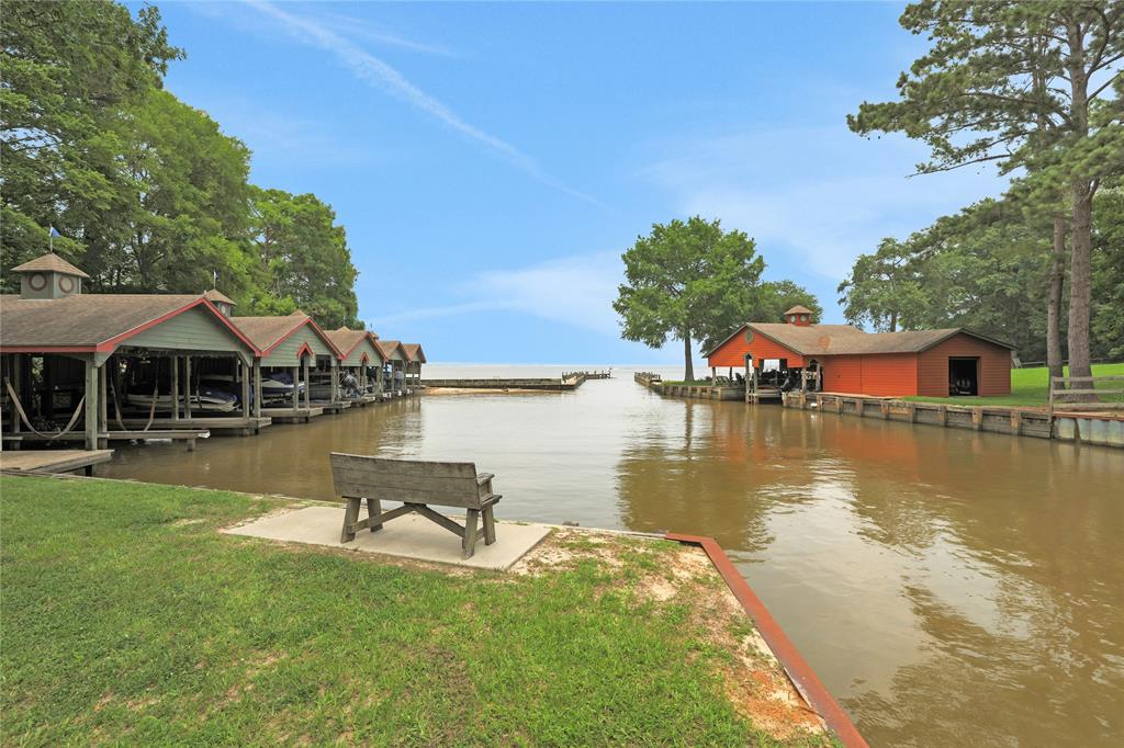 251 Lake Oaks Boulevard, Coldspring, Texas image 44