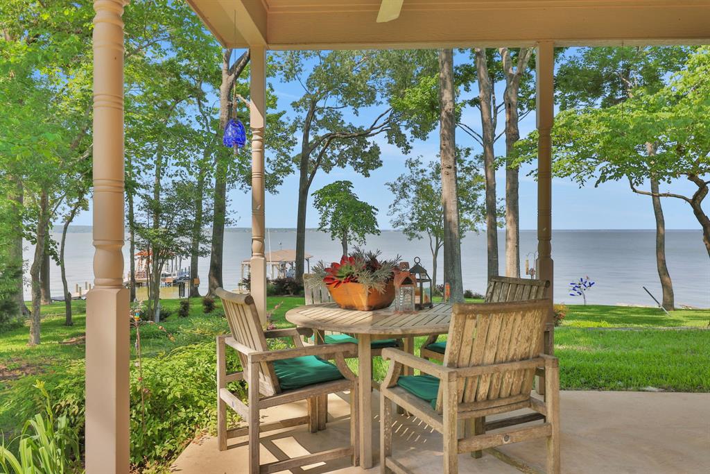 251 Lake Oaks Boulevard, Coldspring, Texas image 14