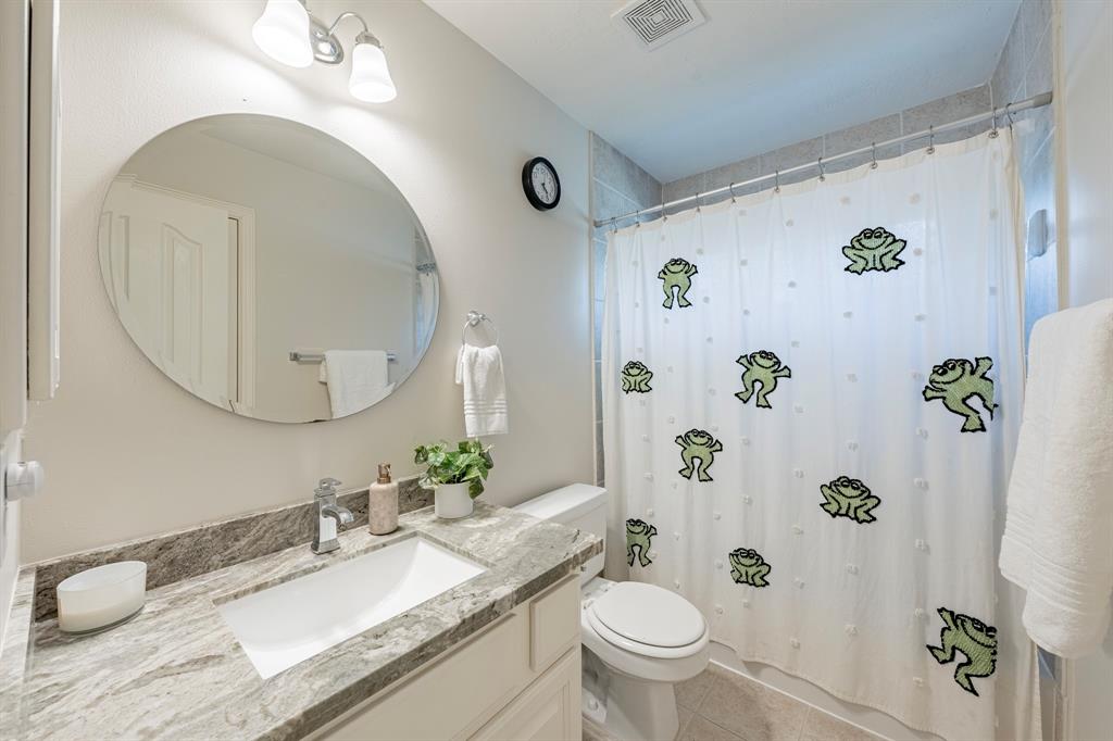 114 S Bluff Creek Circle, The Woodlands, Texas image 31
