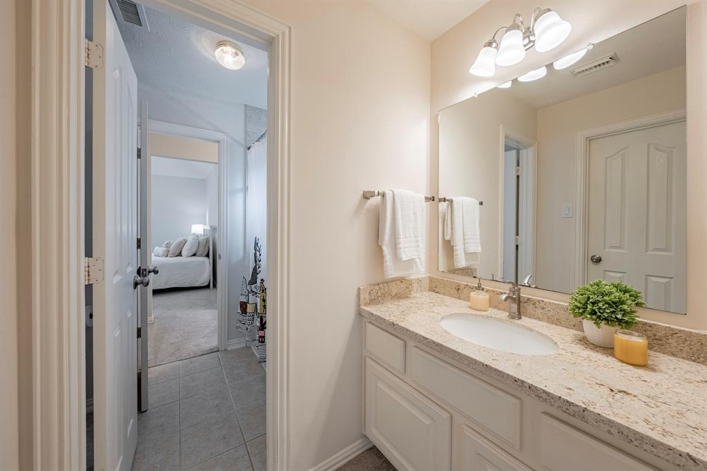 114 S Bluff Creek Circle, The Woodlands, Texas image 37