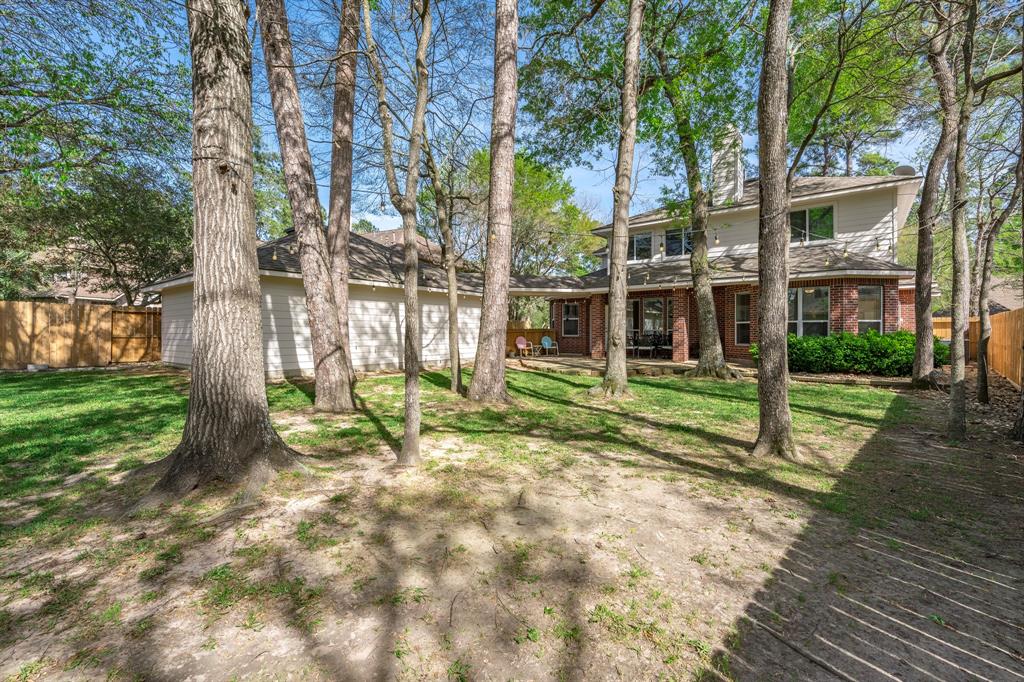 114 S Bluff Creek Circle, The Woodlands, Texas image 5