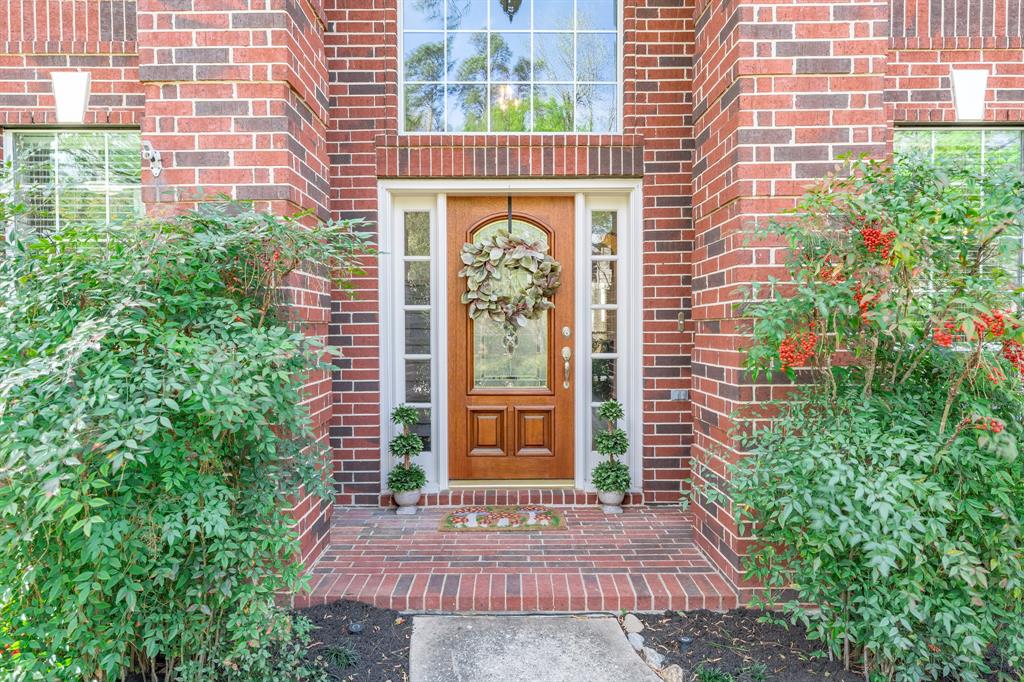114 S Bluff Creek Circle, The Woodlands, Texas image 8