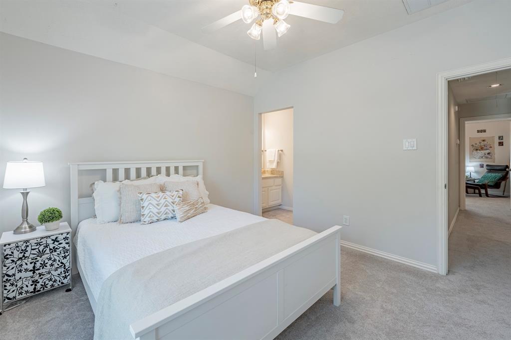 114 S Bluff Creek Circle, The Woodlands, Texas image 35