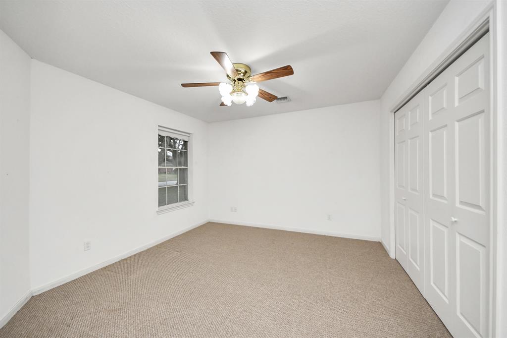 1306 Quail Hollow Lane, Sealy, Texas image 40