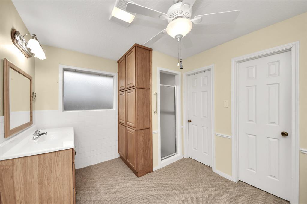 1306 Quail Hollow Lane, Sealy, Texas image 37