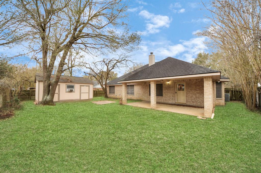 1306 Quail Hollow Lane, Sealy, Texas image 30