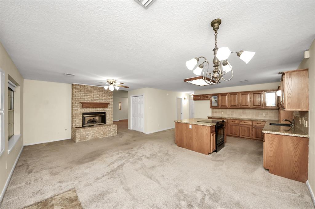 1306 Quail Hollow Lane, Sealy, Texas image 26