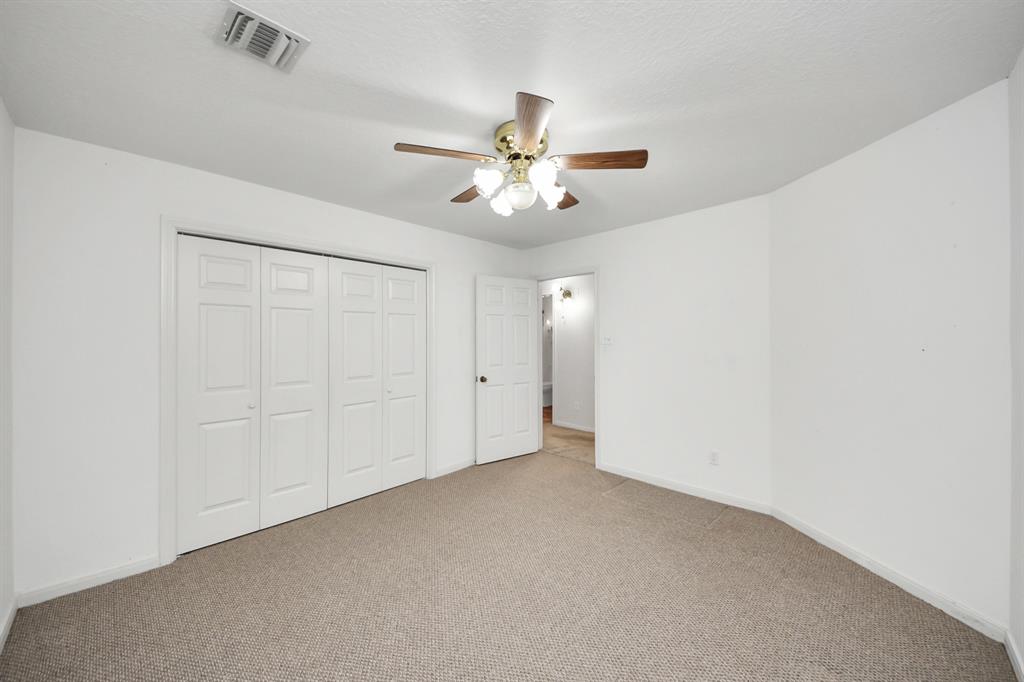 1306 Quail Hollow Lane, Sealy, Texas image 39