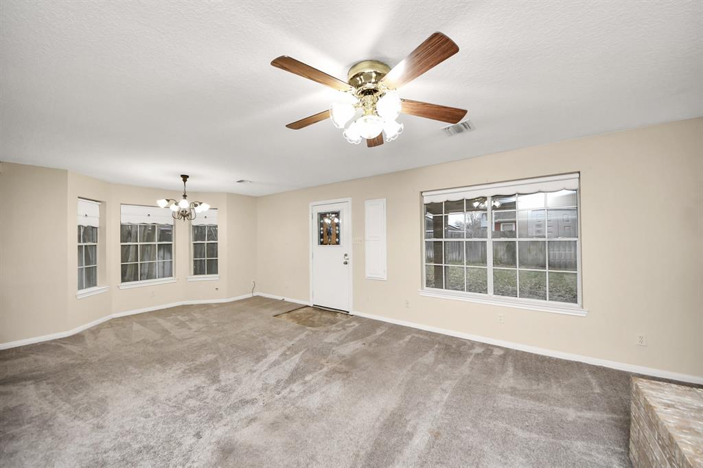 1306 Quail Hollow Lane, Sealy, Texas image 19