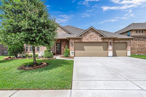 Single Family Residence in Tomball TX 22934 Banff Brook Way.jpg