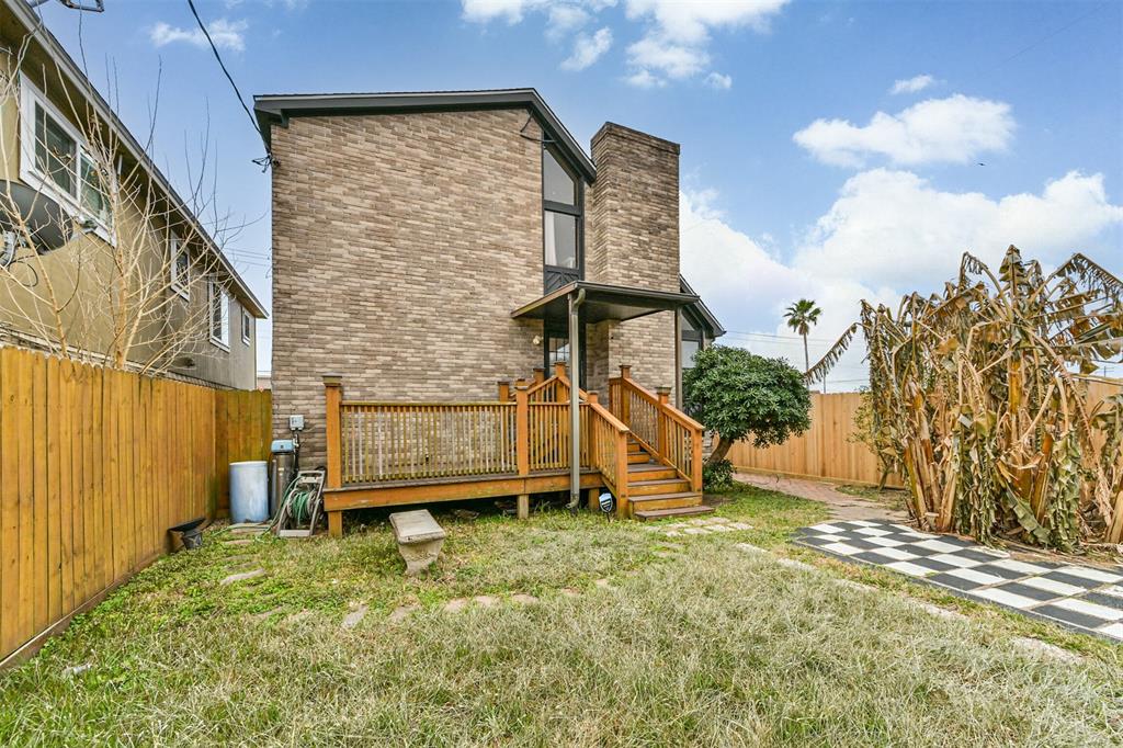 7308 Jones Drive, Galveston, Texas image 32