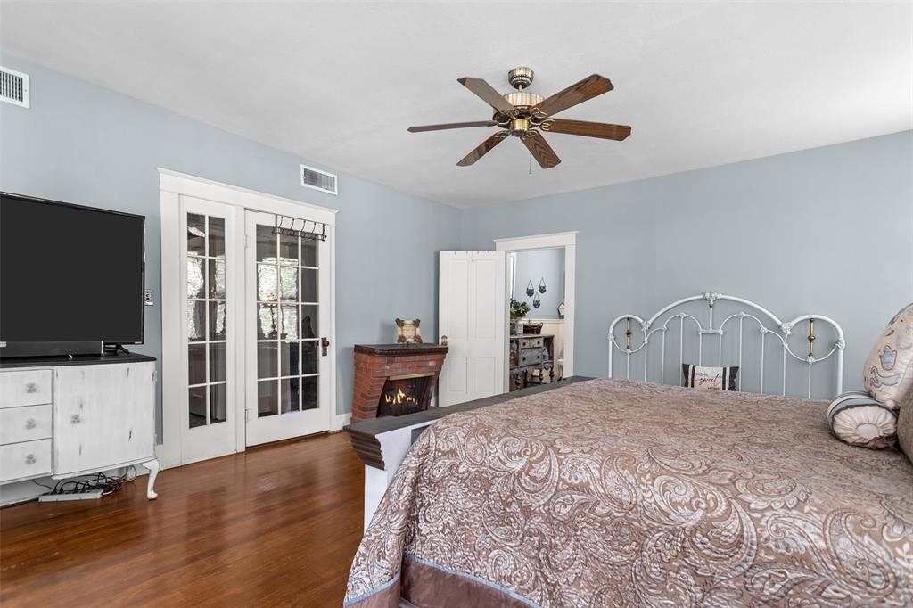 712 Lamar Avenue, Crockett, Texas image 31