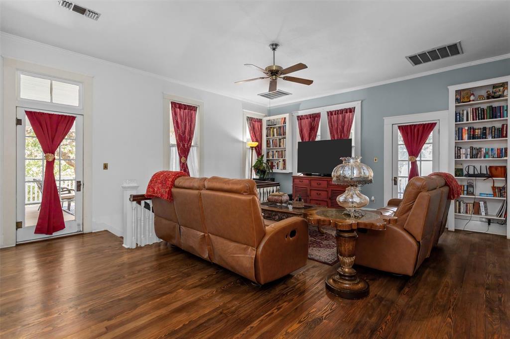 712 Lamar Avenue, Crockett, Texas image 28