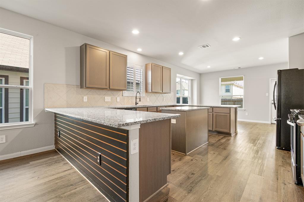 2906 Lawrence Park Court