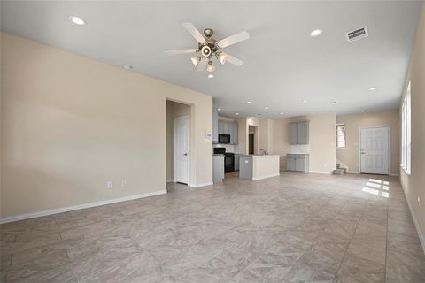 Single Family Residence in Texas City TX 13209 Anchor Bay Drive 8.jpg