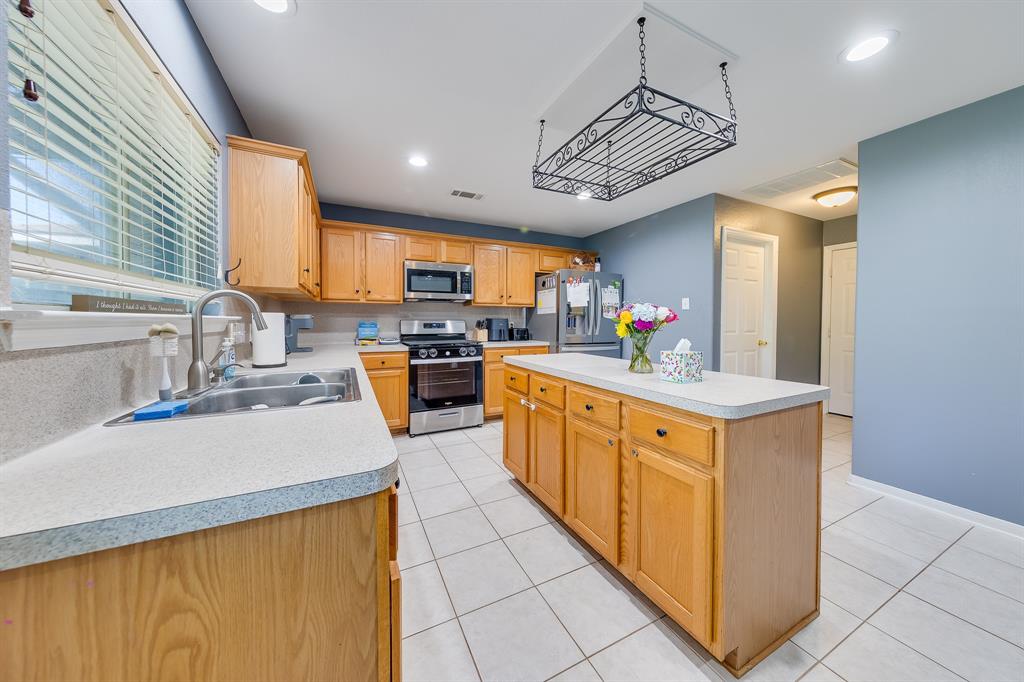 21019 Coral Bridge Lane, Spring, Texas image 13