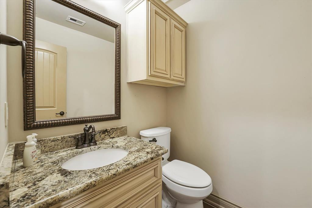 46 Chestnut Meadow Drive, Conroe, Texas image 15