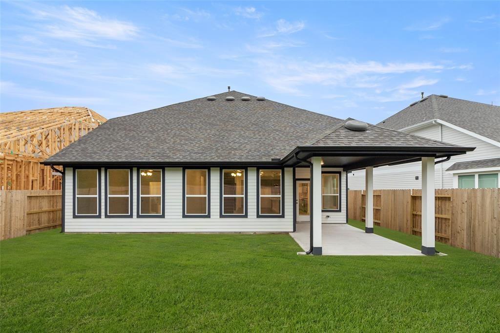 8307 Red Shiner Way, Fulshear, Texas image 18