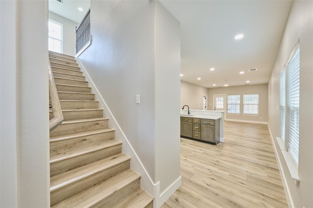 716 Old Magnolia Road, Conroe, Texas image 6