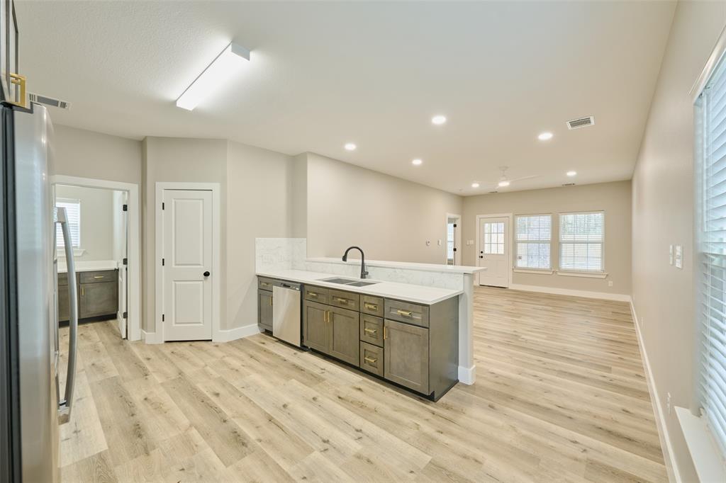 716 Old Magnolia Road, Conroe, Texas image 9