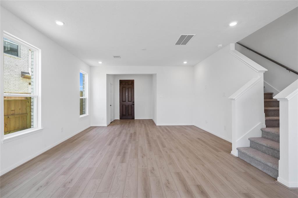 4880 Vida Vista Drive