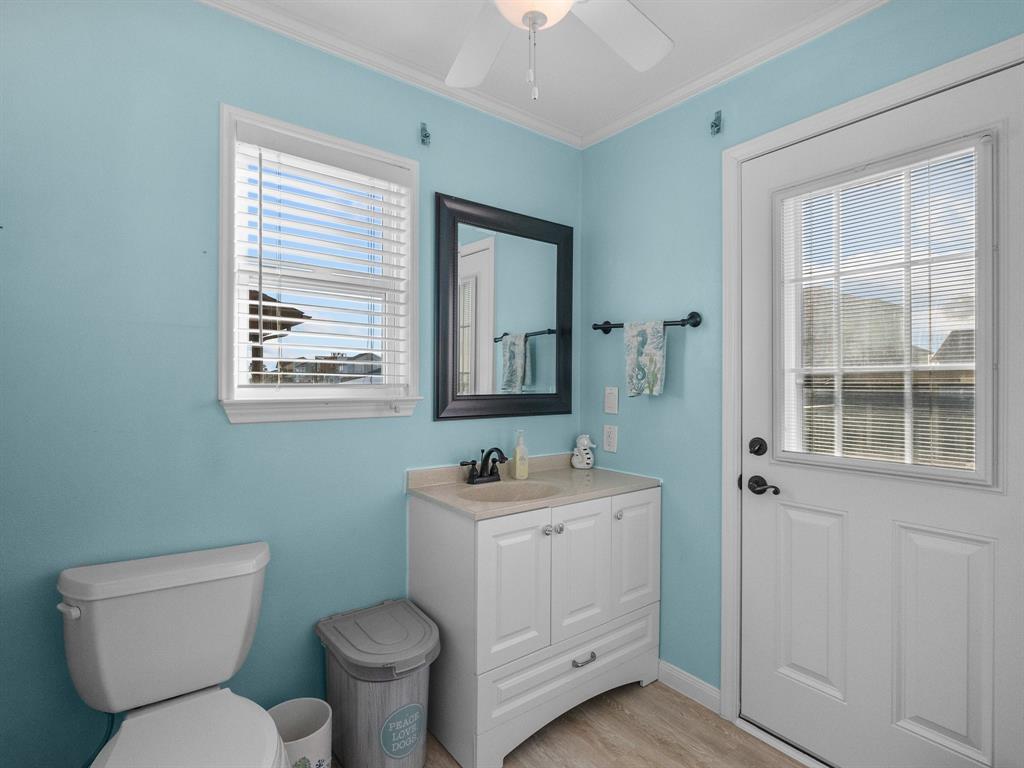 1210 Island Drive, San Leon, Texas image 19