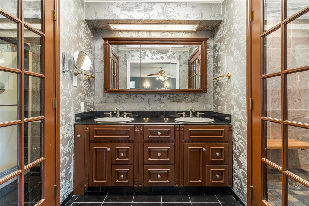 2265 River Valley Drive, West Columbia, Texas image 32