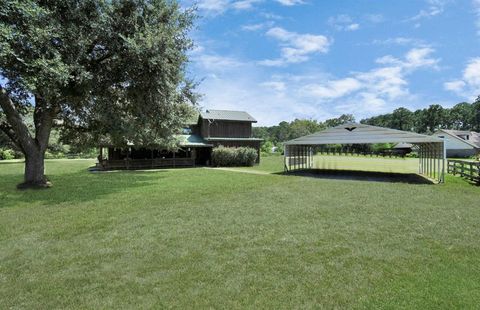 A home in Anahuac