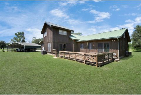 A home in Anahuac