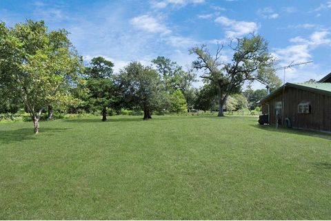 A home in Anahuac