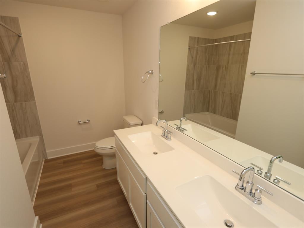3514 Moraine Lake Drive, Santa Fe, Texas image 19