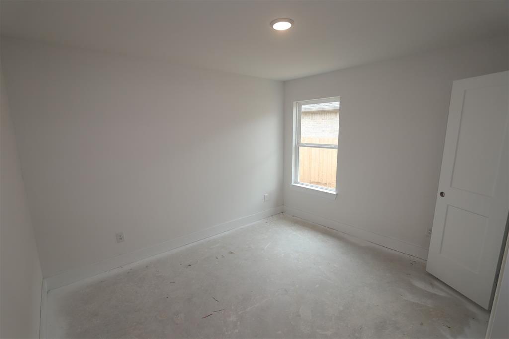 3514 Moraine Lake Drive, Santa Fe, Texas image 15