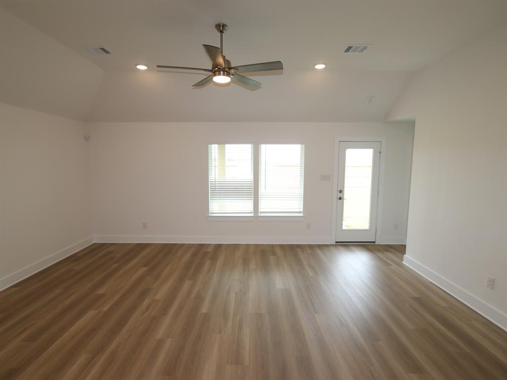 3514 Moraine Lake Drive, Santa Fe, Texas image 3