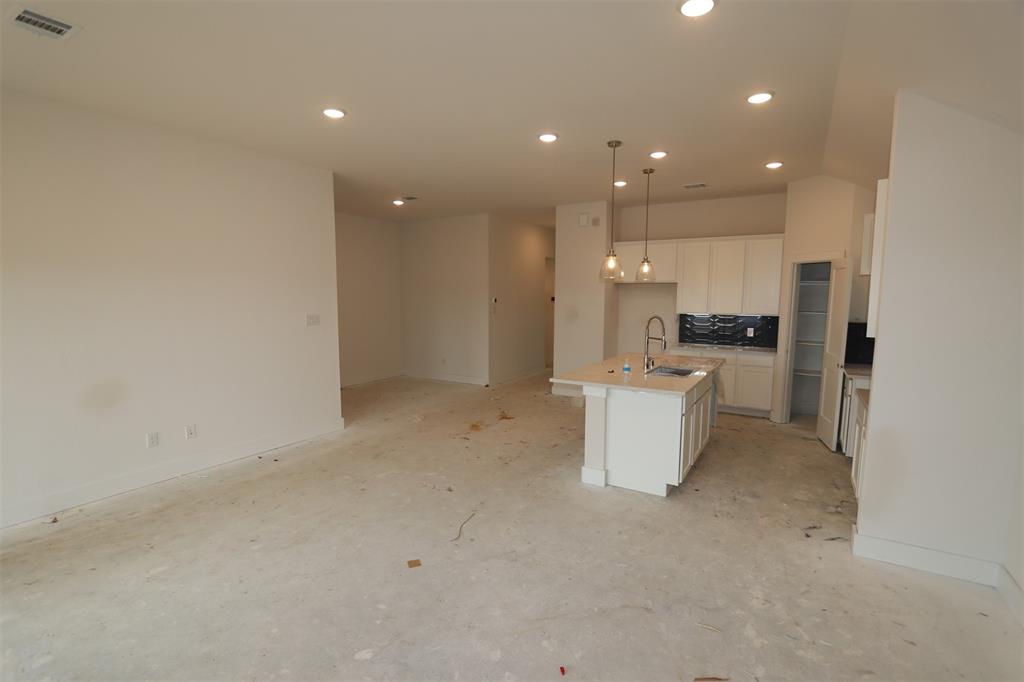 3514 Moraine Lake Drive, Santa Fe, Texas image 10