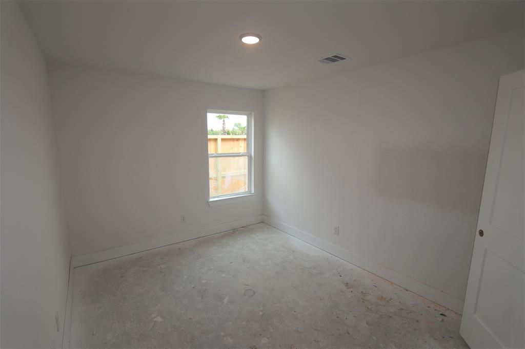 3514 Moraine Lake Drive, Santa Fe, Texas image 17