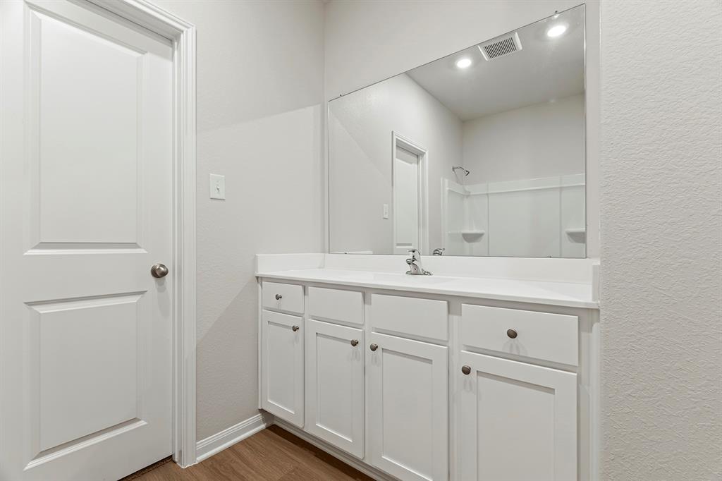 1035 Rosewood Trail, Beasley, Texas image 10