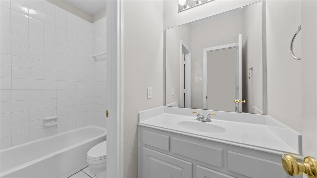 9710 Sotherloch Lake Drive, Spring, Texas image 35