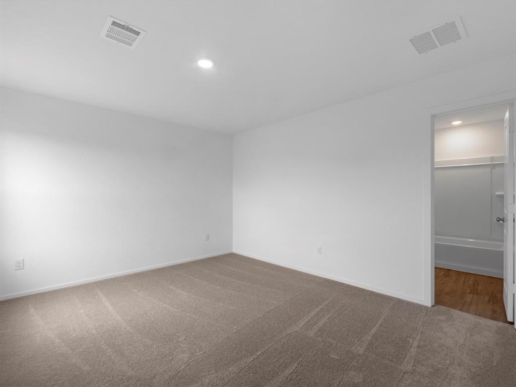 217 Houston Avenue, Angleton, Texas image 8