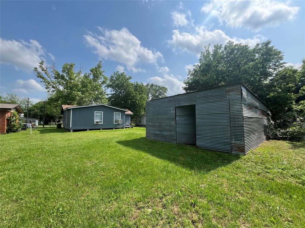 1002 W 9th Street, Hearne, Texas image 10