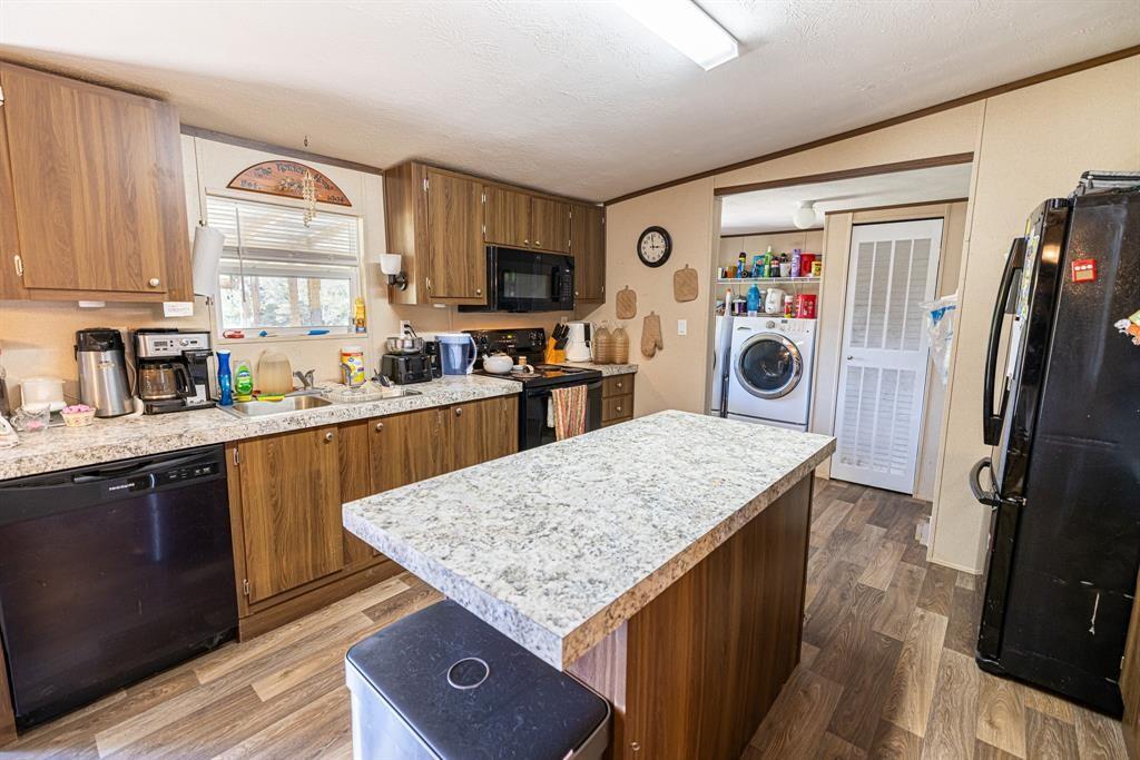 88 County Road 1333, Liberty, Texas image 11