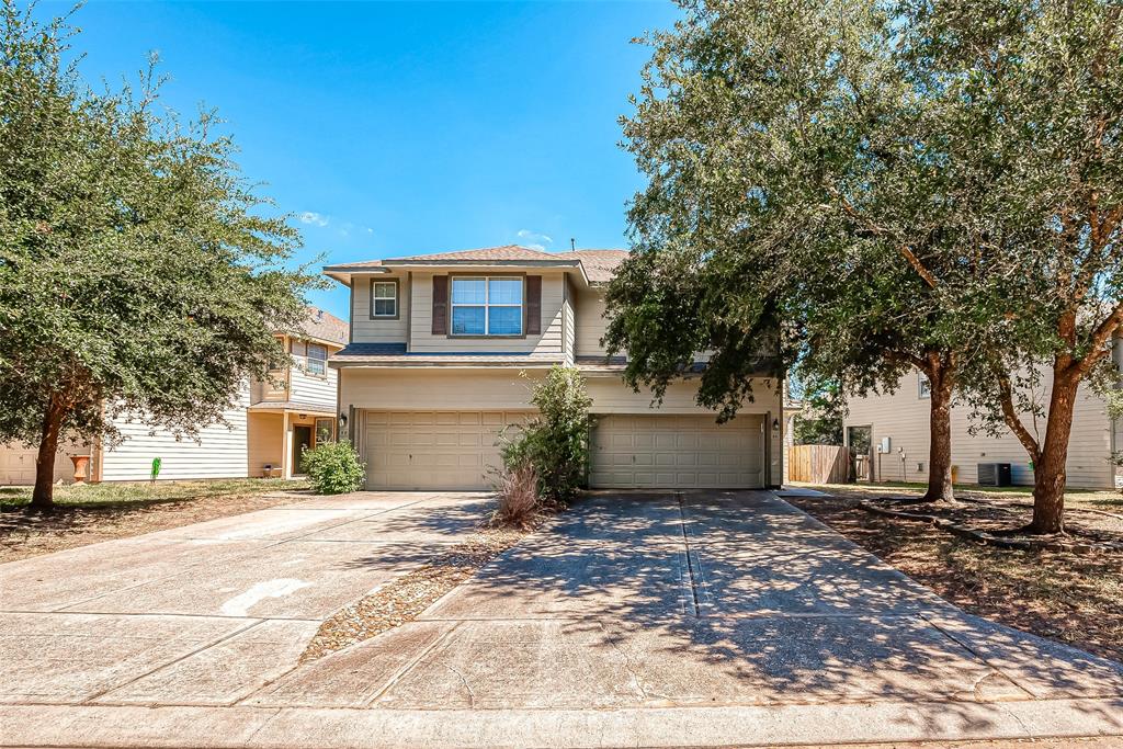 50 S Burberry Park Circle, Spring, Texas image 1