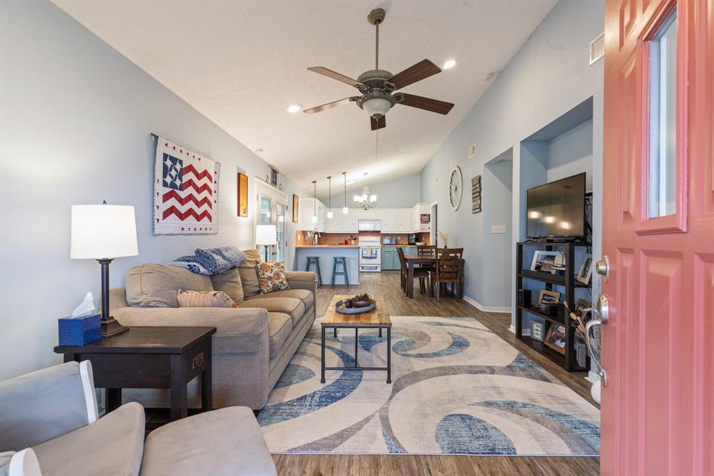 250 Muscovy Trail, Livingston, Texas image 3