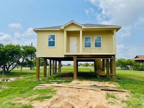 638 Swallow Dr Palacios TX 77465