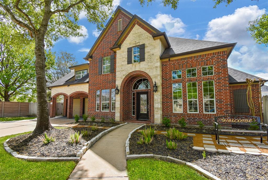 26303 Hickory Field Court