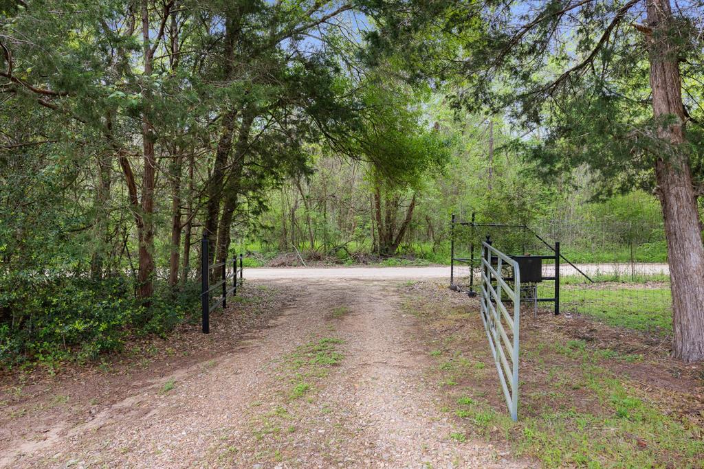 24661 Squirrel Road, New Ulm, Texas image 35
